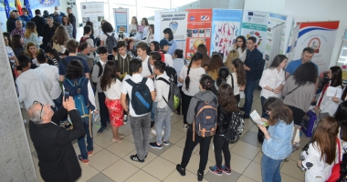 Elevii de clasa a VIII-a, îndemnați să aleagă un profil tehnologic, să învețe o meserie - 3