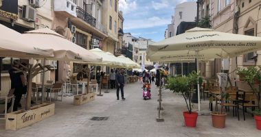 Constănțenii, nerăbdători să iasă la terasă. "Sunt multe reguli noi, va fi destul de dificil!" - 8