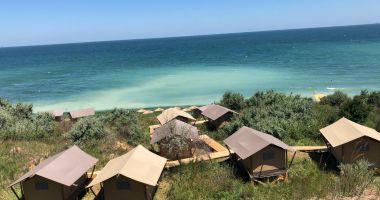 Terasele ilegale, beach-barurile și resorturile de pe plaja Tuzla, desființate. "Este un dezastru acolo!" - 2