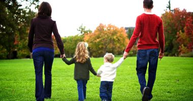 Tinerii părăsesc România! "Perspectiva e sumbră, nu vreau să trăiesc precum părinții noștri" - 2