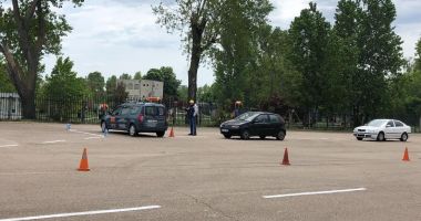 "Îndemânatic da, teribilist nu!". Tinerii posesori de permis auto, îndemnați să își arate priceperea pe șosea și nu pofta de viteză - 3