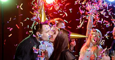 Stire din Social : Tradiții și superstiții de Anul Nou.  Ce trebuie să faci ca să îți meargă bine în 2019