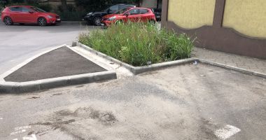 Trotuare cu pietriș, în mijlocul municipiului, și bălării uriașe, pe străzile reabilitate din Constanța - 8