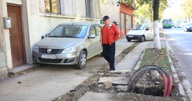 Vieți puse în pericol! Capcanele de pe trotuarele Constanței - 4