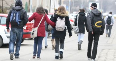 Elevii și profesorii vor vacanțe mai lungi. Când începe școala, la toamnă - 2