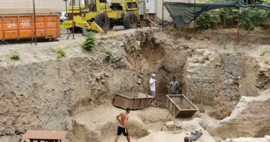 Stire din Cultură-Educație : Muzeu unicat în subsolul unei clădiri. "Vrem să punem un lift pentru a fi vizitat"