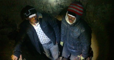 Stire din Eveniment : Prinși în interiorul unei conducte metalice
