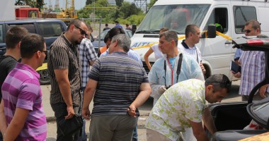 A vrut să-și recupereze o datorie sub amenințarea pistolului (GALERIE FOTO) - 7
