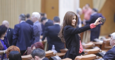 Învățați să îi respectați! Asta e diferența dintre voi și ei! Ei mor pentru țară. Voi vă "îmbolnăviți" la DNA și în pușcării - 19