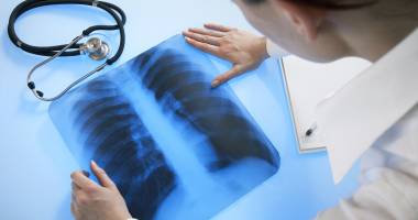 Stire din Cultură-Educație : Elevii de la Colegiul de Marină, față-n față cu medicul