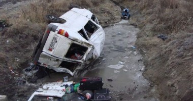 Grav accident rutier cu un microbuz plin cu constănțeni - 3