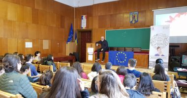 Proiectul Antrenat de Majorat a ajuns la peste 200 de liceeni din orașul Constanța
