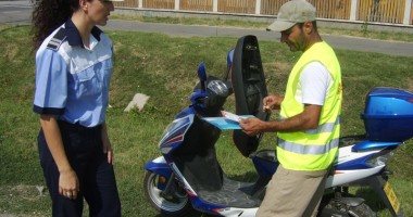 Acțiune de prevenire a Poliției Rutiere! Vizați: mopediștii și bicicliștii - 2