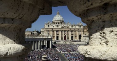 Stire din Actualitate : SCANDAL de proporții în lumea bisericească! PEDOFILIE la VATICAN, cu MINORI ROMÂNI