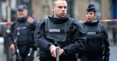 Stire din Actualitate : Gruparea Statul Islamic revendică atacul dintr-o biserică din Franța