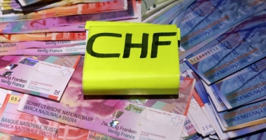 Francul a pierdut 1,22 bani