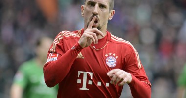 El a fost desemnat FOTBALISTUL ANULUI 2013 - 2