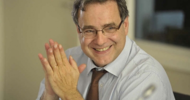 Stire din Politică-Administrație : Ambasadorul Franței în România, decorat de președintele Iohannis