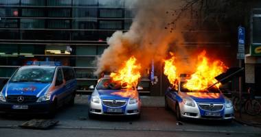 Stire din Actualitate : Ciocniri violente la Frankfurt între manifestanții anti-capitalism și poliția germană
