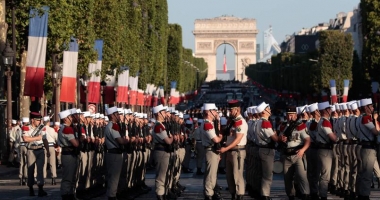 GALERIE FOTO / ZIUA NAȚIONALĂ A FRANȚEI. Trump și Macron, la parada de pe Champs-Elysees din Paris - 2