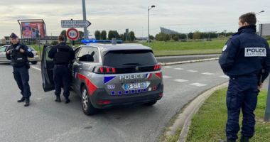 Stire din Actualitate : Transportul aerian, paralizat în Franţa! Alerte cu bombă pe bandă rulantă! Aeroporturi evacuate!