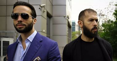 Stire din Eveniment : Curtea de Apel București: Fraţii Tate au în continuare interdicție de a părăsi România