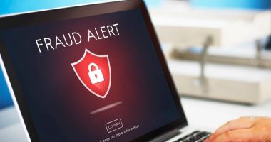Stire din Eveniment : Tentativă de fraudă online în România! Poliția Română avertizează