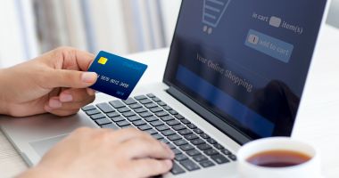 Stire din Eveniment : Este sezonul fraudelor online! Ce trebuie să faceți pentru a nu fi păcăliți