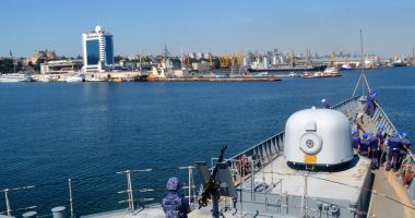 Stire din Eveniment : Fregata "Regina Maria" a acostat în portul Odessa