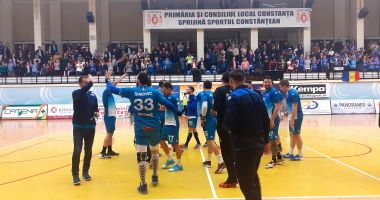 Stire din Sport : FRH, propunere inedită pentru disputarea turului Ligilor Naționale. "Vrem să jucăm cât mai repede!"