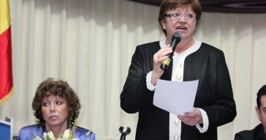 Stire din Sport : DJST Constanța / Ultima ședință de bilanț a Elenei Frîncu