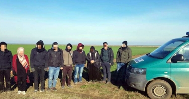 Stire din Eveniment : Nouă cetățeni sirieni și irakieni, opriți la frontiera cu Bulgaria