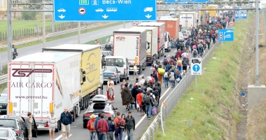 Stire din Actualitate : Schengen: Bruxellesul propune posibilitatea reintroducerii controalelor la frontieră