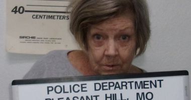 Stire din Actualitate : O bătrână din Missouri a jefuit de trei ori o bancă