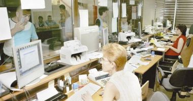 Stire din Actualitate : Funcţionarii publici din primării, revoltați de noile măsuri anunțate de Guvern