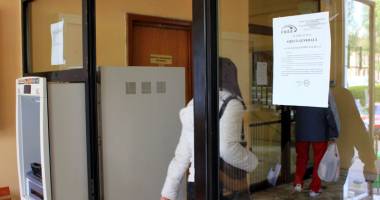 Stire din Social : Funcționarii publici amenință că vor boicota alegerile locale