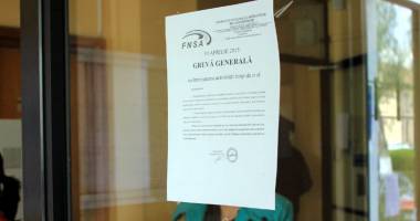 Stire din Social : Funcționarii publici, îndemnați să participe la proteste
