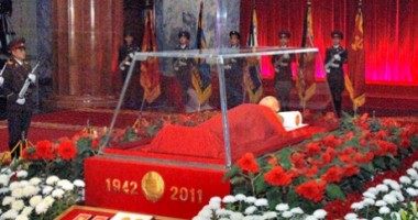 Stire din Actualitate : Funeraliile lui Kim Jong-il: Sute de mii de nord-coreeni pe străzi