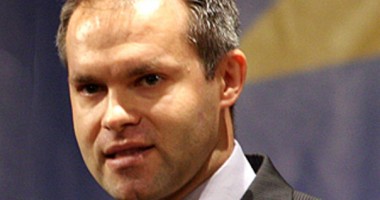 Stire din Cultură-Educație : Ministrul Educației propune ca imnul național să fie cântat în școli