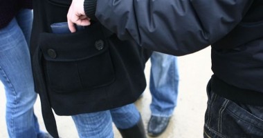 Stire din Eveniment : Hoț de portofele, reținut de polițiștii constănțeni