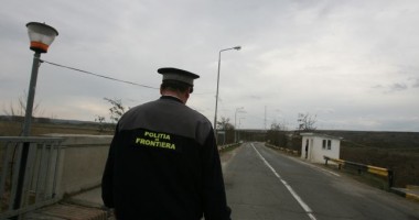 Stire din Eveniment : Mercedes cu certificat de înmatriculare fals, descoperit la Negru Vodă
