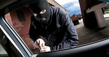 Stire din Eveniment : Cum faci să nu rămâi  fără bunurile din mașină