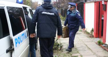Stire din Eveniment : Constanța / CINCI POLIȚIȘTI ACUZAȚI că ajutau hoții să fure motorină