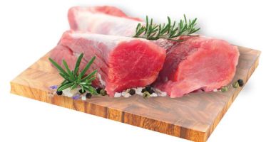 Stire din Eveniment : Femeie prinsă la furat de carne în supermarket. Ce pedeapsă i-au stabilit magistraţii