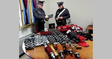 Stire din Actualitate : Român de 37 de ani, implicat în furt de piese Ducati MotoGP și Superbike