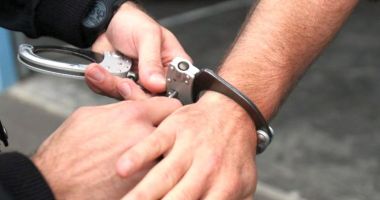 Stire din Eveniment : În cătușe, după ce a furat o bicicletă din subsolul unui bloc