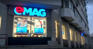 Stire din Eveniment : Trei indivizi suspectați de spargerea dată la eMag Constanța, reținuți