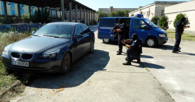 Stire din Eveniment : Zece arestați în dosarul furtului de combustibil de la Conpet