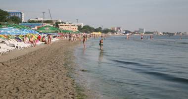 I-a furat lanțul de pe plajă