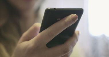 Stire din Eveniment : A furat telefonul unei fetițe, în parcul din Cernavodă